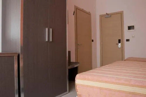 Hotel Renato Sesto San Giovanni 3*,
