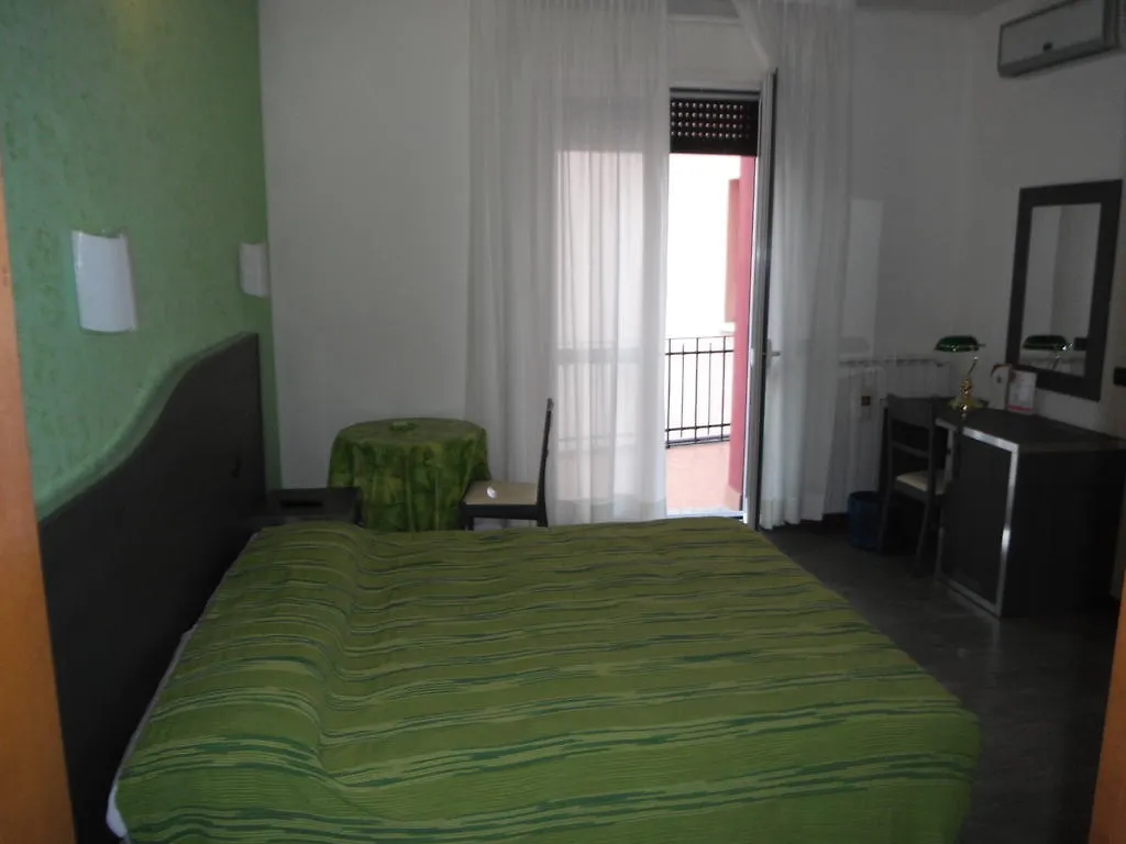 Hotel Renato Sesto San Giovanni 3*,  Italia